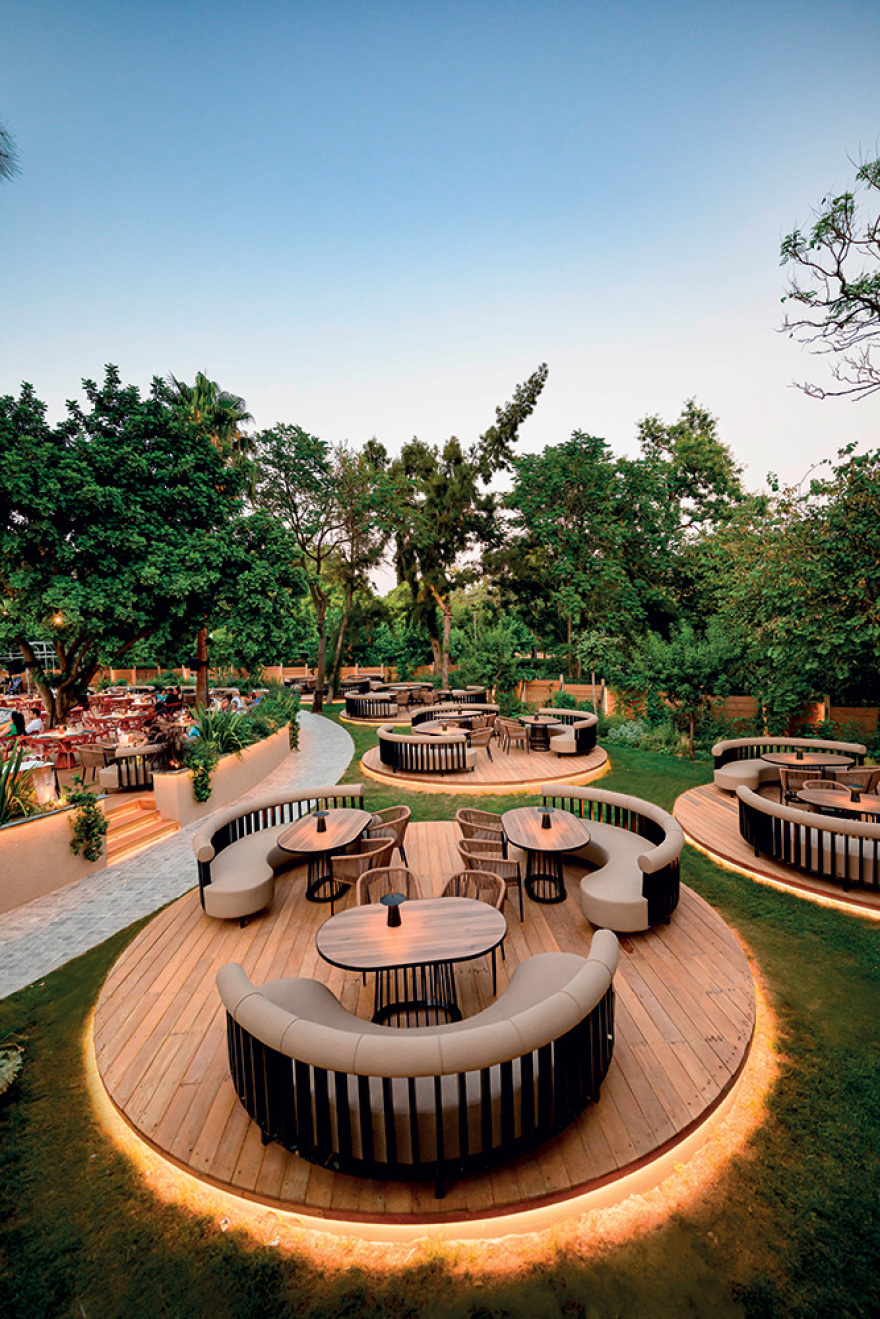 Βλάσης Σταθοκωστόπουλος: O Mr Green  Park και η τέχνη της αστικής ζωής