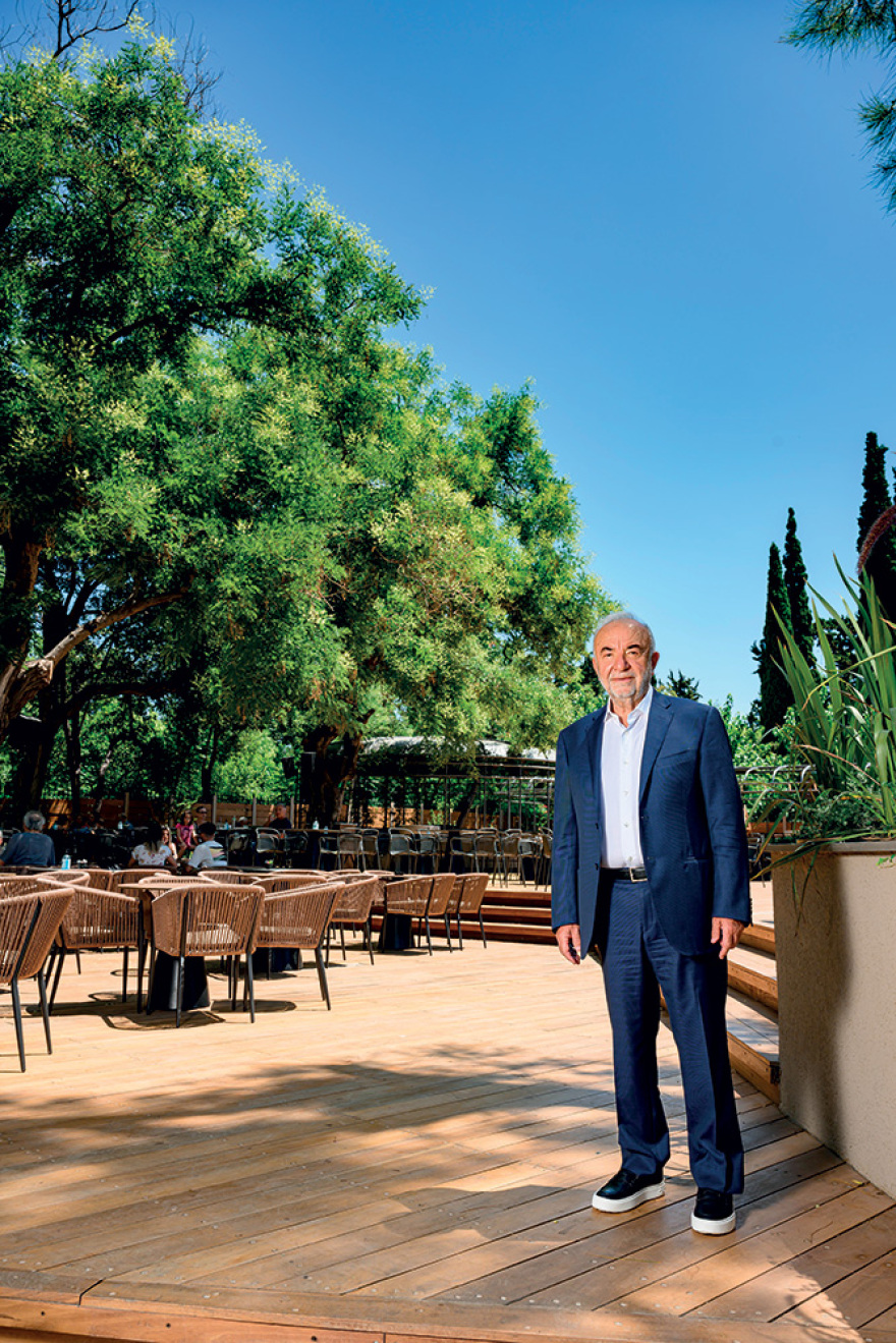 Βλάσης Σταθοκωστόπουλος: O Mr Green  Park και η τέχνη της αστικής ζωής