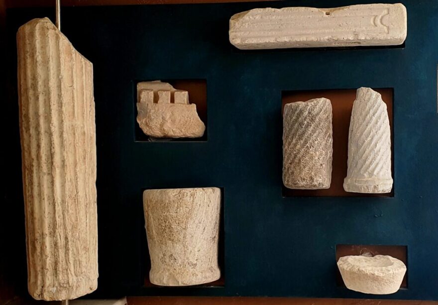 Έκανε το σπίτι της μουσείο με 25 αρχαία εκθέματα στη Μήλο