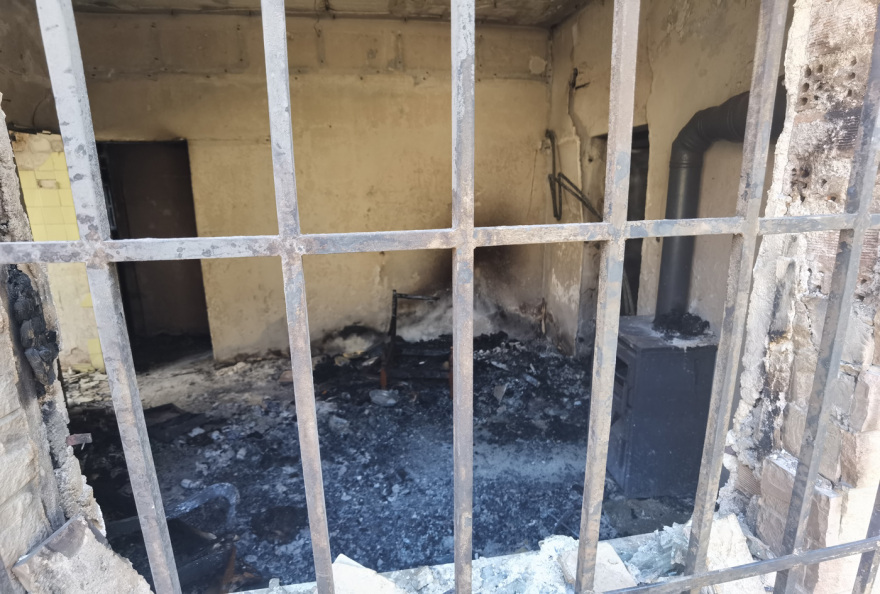 Φωτιά στην Πεντέλη: «Μας έσωσε την τελευταία στιγμή μια υδροφόρα»