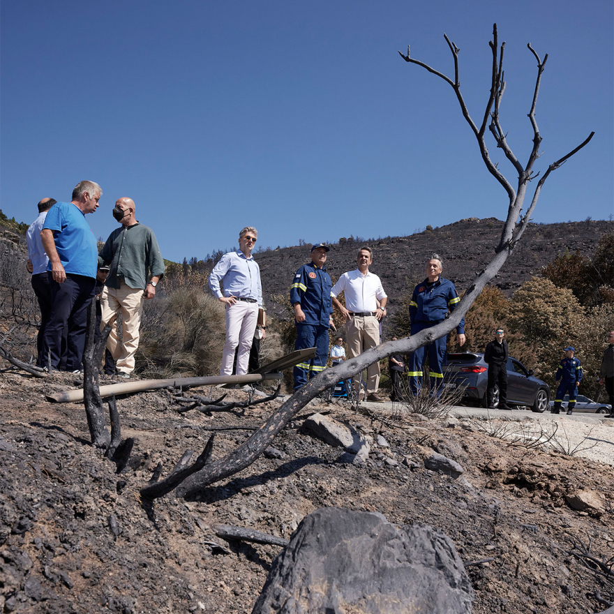 Μητσοτάκης από Πεντέλη: Το σημείο και η ώρα που ξεκίνησε η φωτιά γεννούν εύλογα ερωτήματα