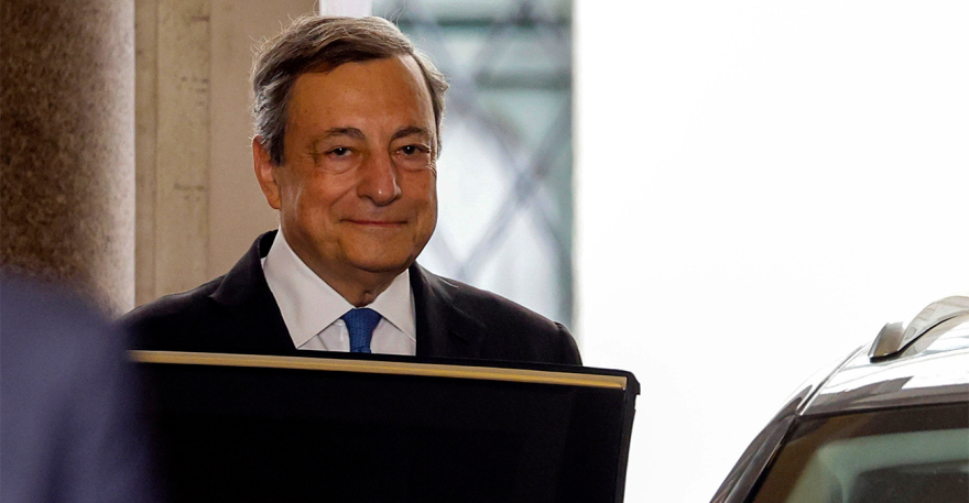 Ο Ντράγκι ανακοίνωσε την παραίτησή του