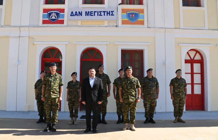 Μονάδες του Στρατού Ξηράς και του Πολεμικού Ναυτικού επισκέφθηκε ο Χαρδαλιάς στο Καστελλόριζο