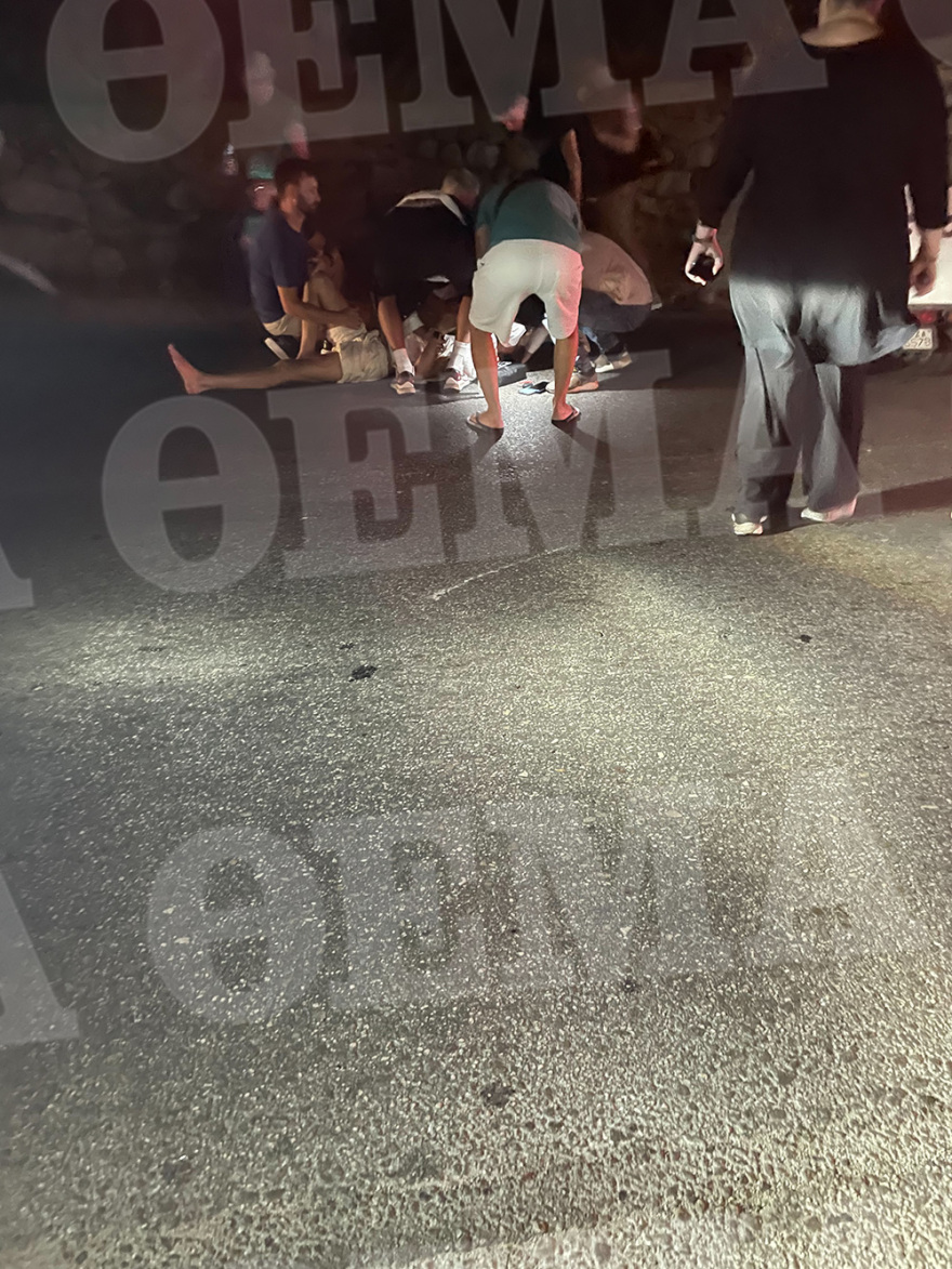 Μύκονος: Μετωπική «γουρούνας» με SUV στη Χώρα, τραυματίστηκε τουρίστας - Δείτε φωτογραφίες