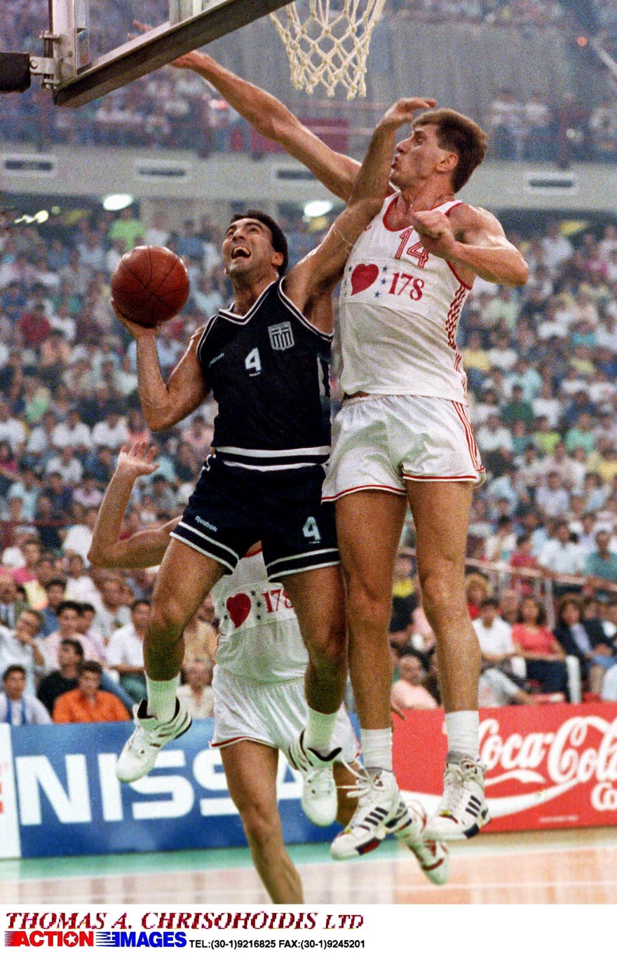 Νίκος Γκάλης: Έκλεισε τα 66 και η FIBA του ευχήθηκε με τις καλύτερες στιγμές του από το Eurobasket 1987 - Δείτε βίντεο 