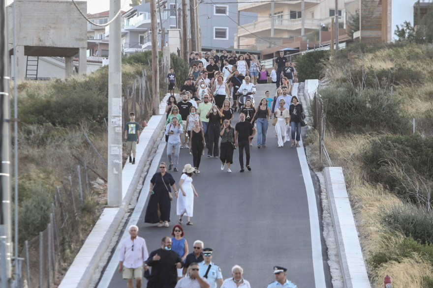 Ρίγη συγκίνησης στην τελετή μνήμης για τα τέσσερα χρόνια από τη φονική φωτιά στο Μάτι