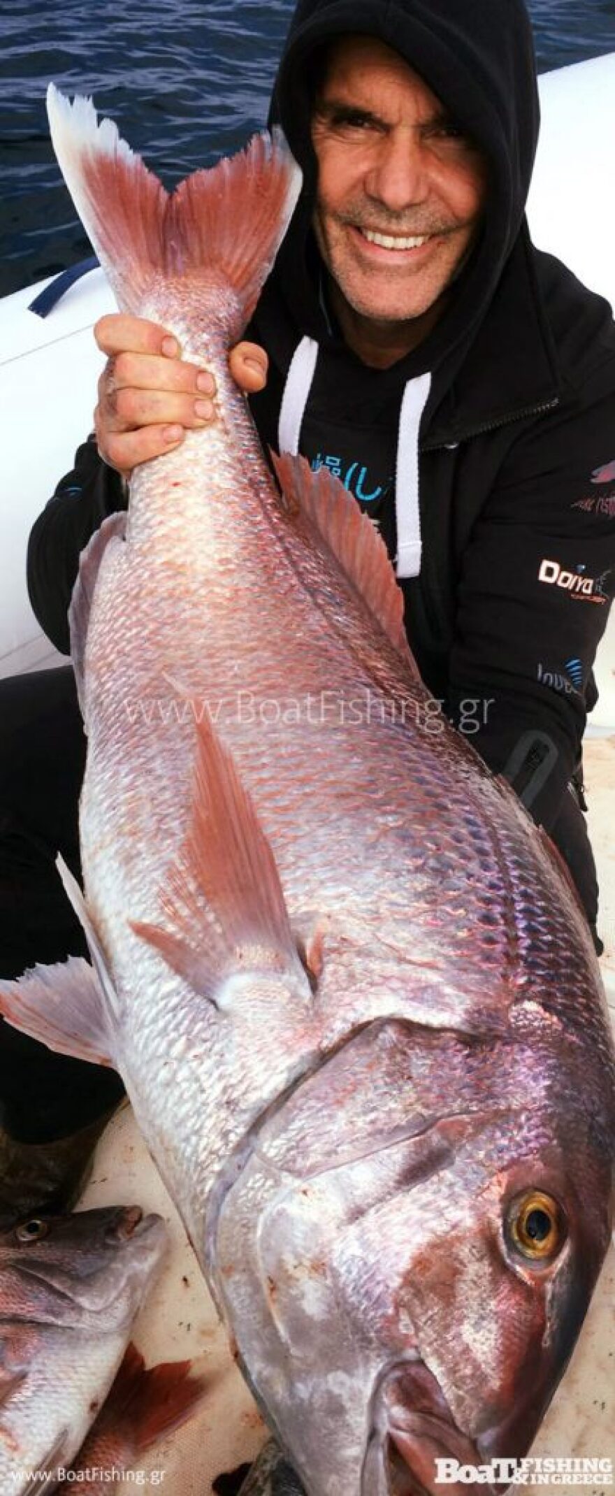 Στέλιος Ρόκκος: Ψάρεψε ένα τεράστιο φαγκρί βάρους 14,8 κιλών - Φωτογραφία