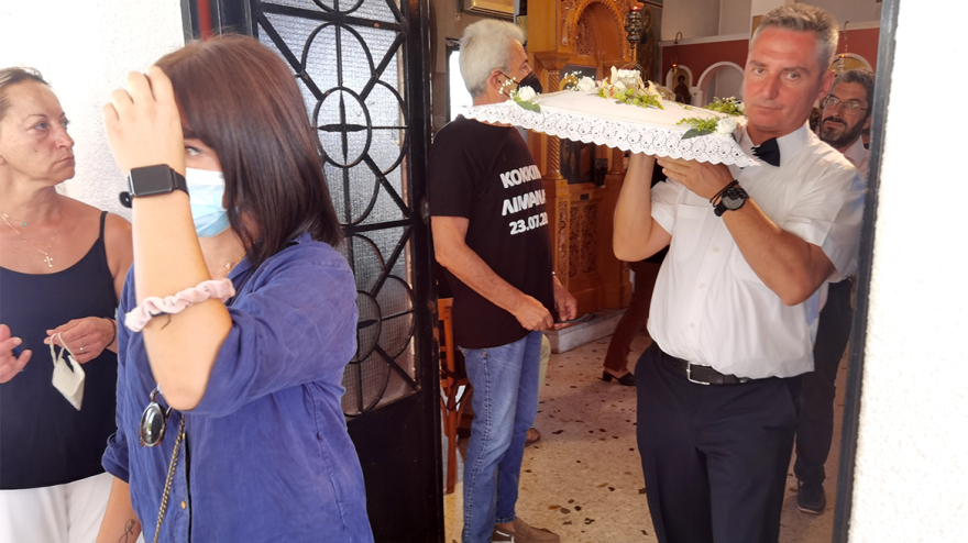 Ημέρα μνήμης για τους 102 νεκρούς στο Μάτι - Μνημόσυνο για τα θύματα της φονικής πυρκαγιάς