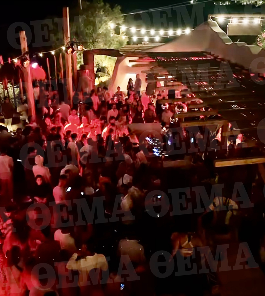 Μύκονος: Το «Billionaire» για λίγους, η Lamborghini με τις σαμπάνιες και το πάρτι με τα 2.000 άτομα στη Φτελιά