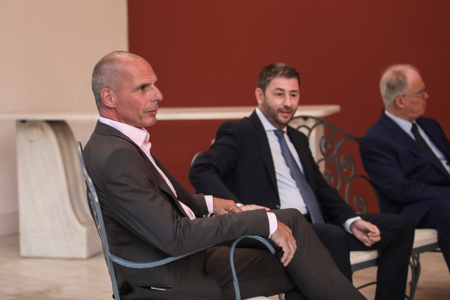 Δεξίωση για την 48η επέτειο αποκατάστασης της Δημοκρατίας: Όλα τα στιγμιότυπα που ξεχώρισαν