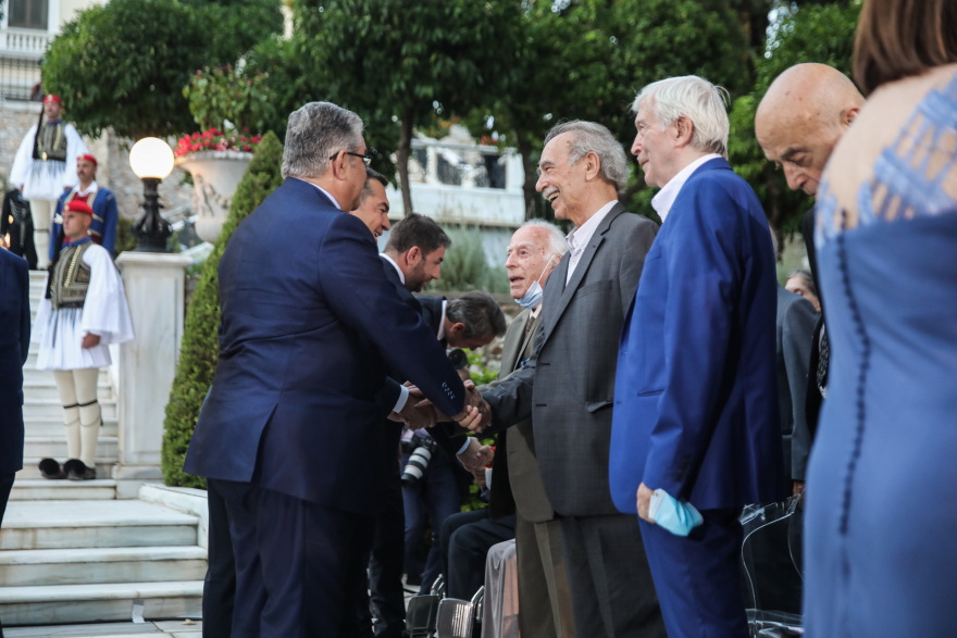 Δεξίωση για την 48η επέτειο αποκατάστασης της Δημοκρατίας: Όλα τα στιγμιότυπα που ξεχώρισαν