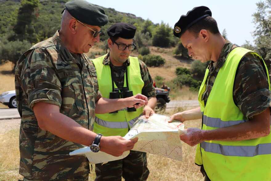 Ο Αρχηγός ΓΕΕΘΑ στα εποχούμενα περίπολα πυρασφάλειας και την 112 Πτέρυγα Μάχης - Φωτογραφίες