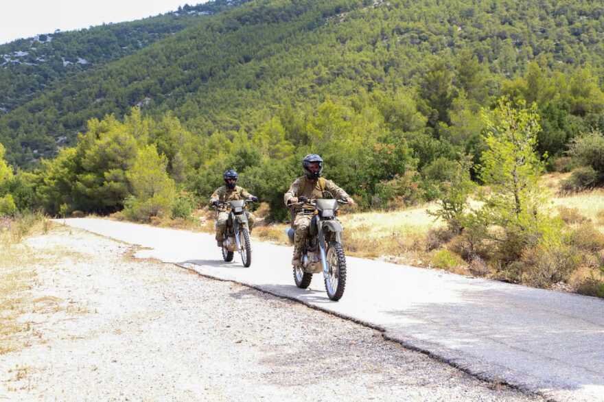 Ο Αρχηγός ΓΕΕΘΑ στα εποχούμενα περίπολα πυρασφάλειας και την 112 Πτέρυγα Μάχης - Φωτογραφίες