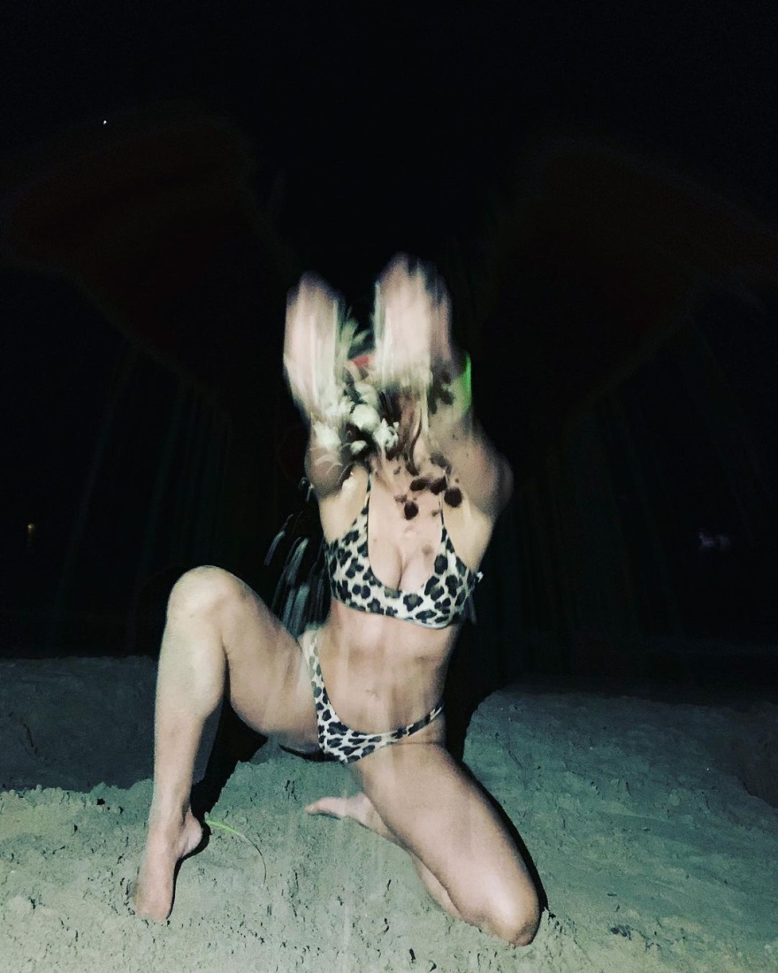 Ρία Αντωνίου: Beach πάρτι για τα γενέθλιά της