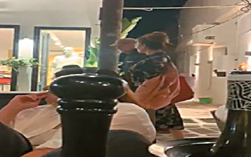 Οι σελέμπριτι στην Ελλάδα: Ο ερωτικός χάρτης των διασήμων που ήρθαν στα νησιά