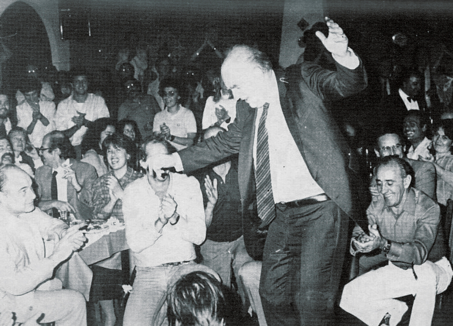 Ο Νίκος Παπανδρέου έκανε μυθιστόρημα τους έρωτες του Ανδρέα με πρωταγωνιστρια την «άγνωστη» Χρύσα