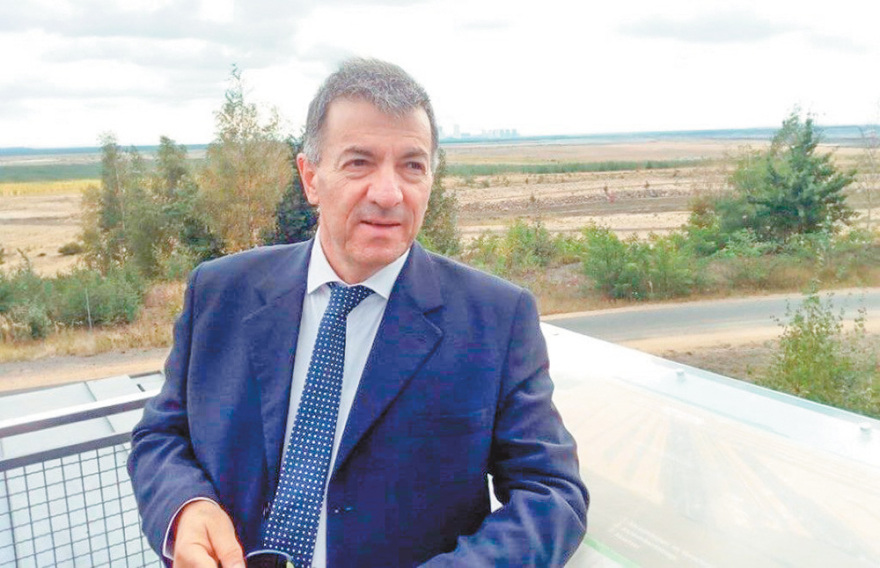 Ο Ιντιάνα Τζόουνς της Φλώρινας έγραψε ιστορία  - Δεν βρήκε λίρες αλλά μπήκε στη «Διαύγεια»