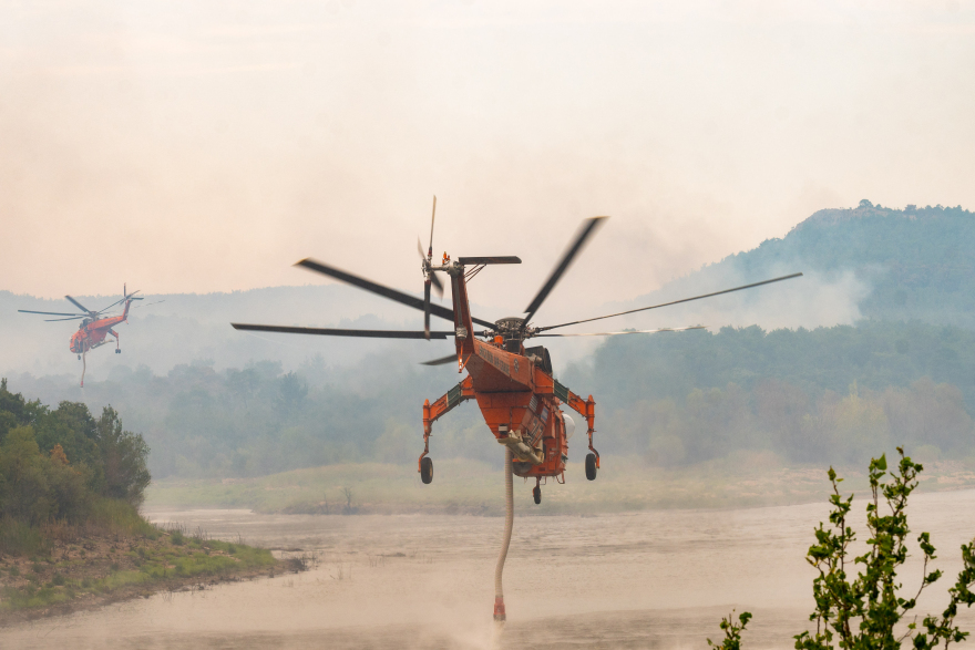 Φωτιά στη Δαδιά: Νέες αντιπυρικές ζώνες στο νοτιοδυτικό τμήμα του Εθνικού Πάρκου