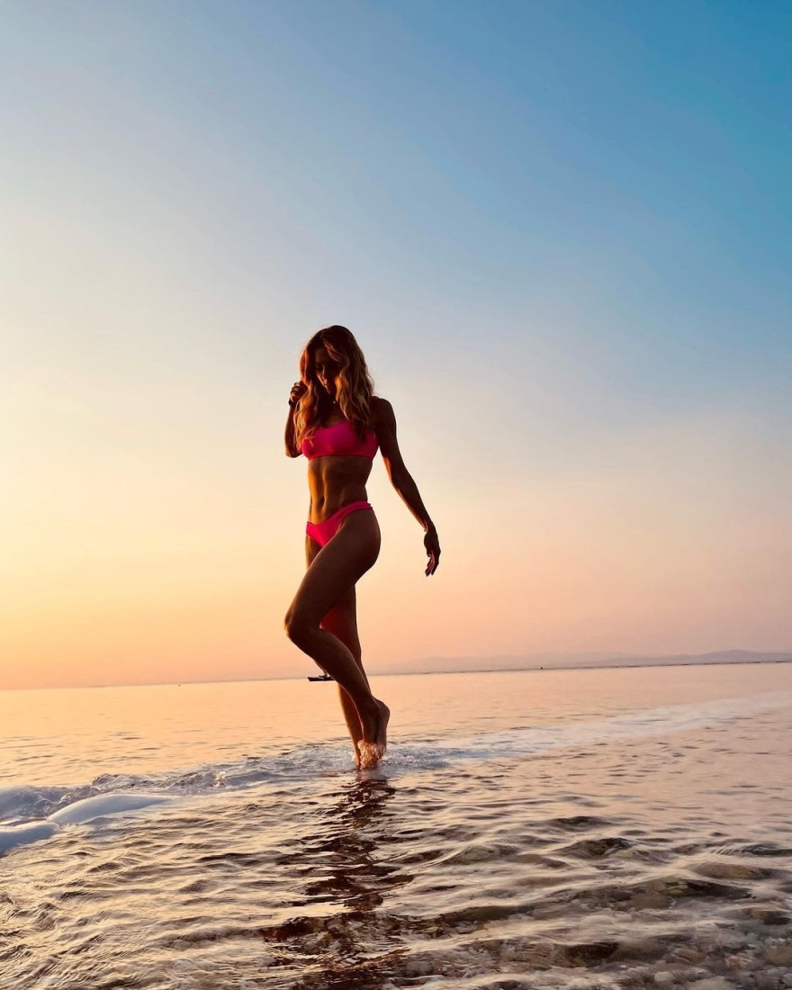 Ντορέττα Παπαδημητρίου: Δείτε τη φωτογραφία που κάνει κατακόρυφο πάνω στο κανό της