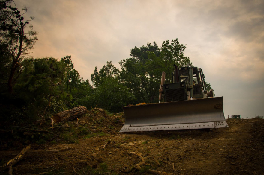 Φωτιά στη Δαδιά: Νέες αντιπυρικές ζώνες στο νοτιοδυτικό τμήμα του Εθνικού Πάρκου