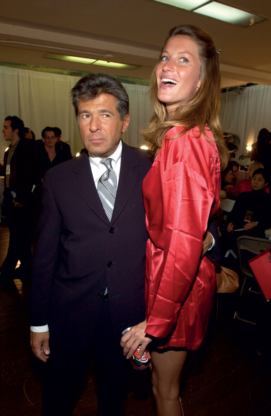 Άγγελοι και δαίμονες - Οι σκοτεινές μπίζνες πίσω από τη λάμψη της Victoria’s Secret