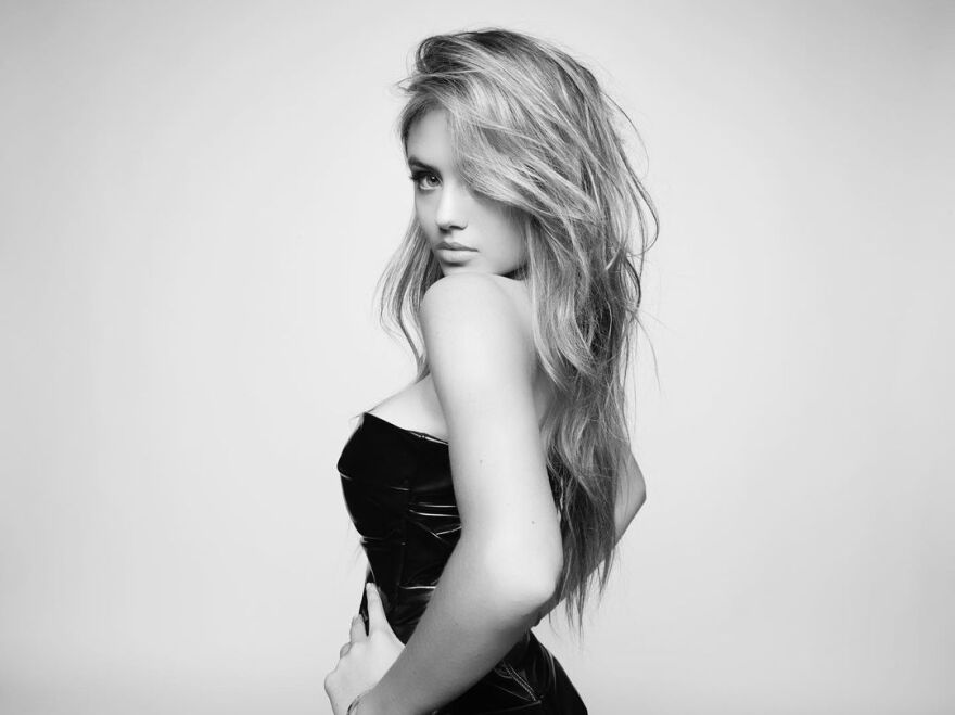 Λένι Κλουμ: Η κόρη της Χάιντι Κλουμ βαδίζει στα χνάρια της μητέρας της