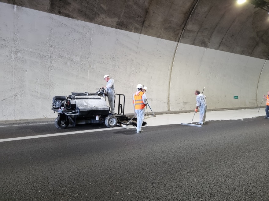 Η «άσπρη σήραγγα» είναι μια νέα οδηγική εμπειρία