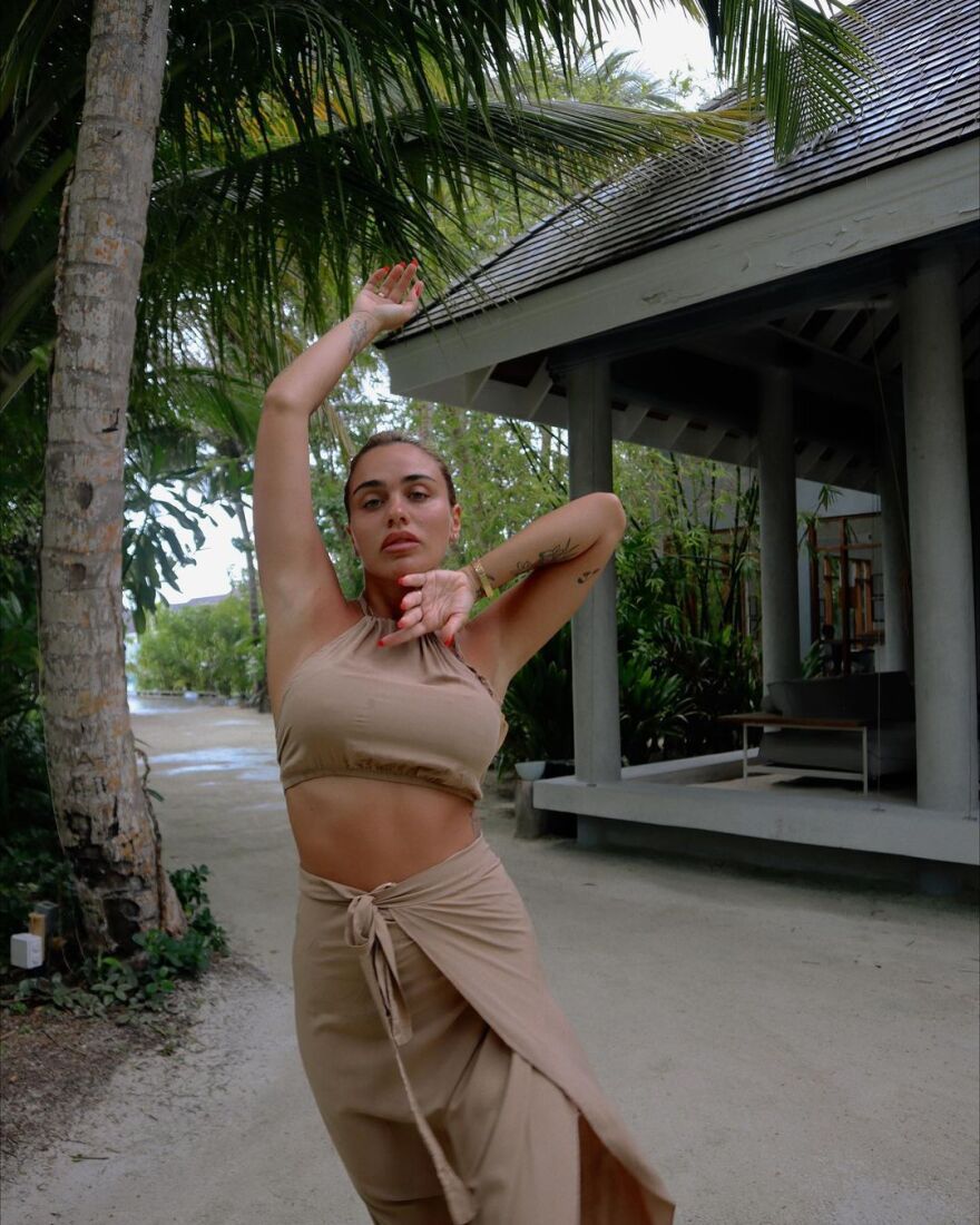 Κόνι Μεταξά: Απάντησε για το κόστος του ταξιδιού της στις Μαλδίβες