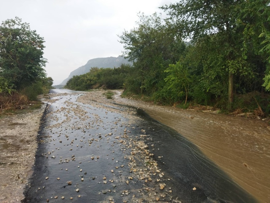 Ισχυρή χαλαζόπτωση στην Κοζάνη προκάλεσε ζημιές και σε αυτοκίνητα - Δείτε βίντεο και φωτογραφίες
