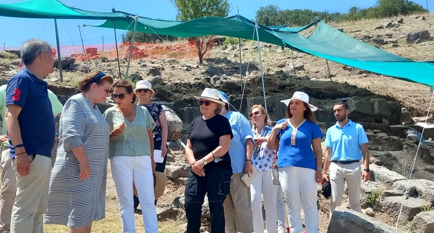 Τα τρία ναυάγια στην Αμαλιάπολη και η Αλόννησος εντάσσονται στον διεθνή χάρτη του καταδυτικού τουρισμού, λέει η Μενδώνη