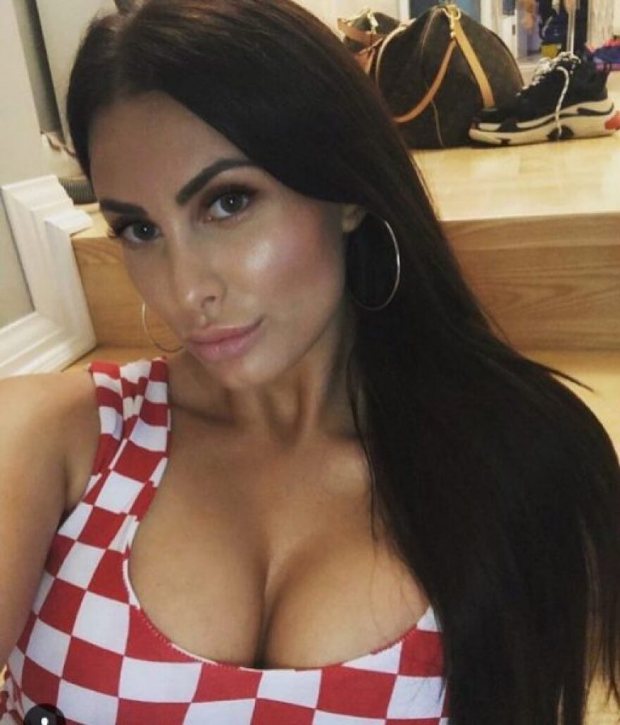 Ιβάνα Γκούγκιτς: Η καυτή σύντροφος του Βίντα 