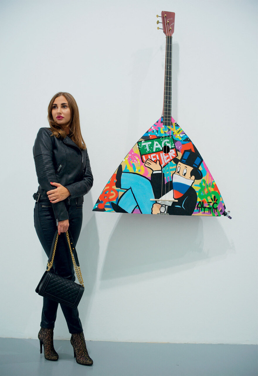 Alec Monopoly: Ένας από τους πιο ακριβοπληρωμένους street artists «ζωγραφίζει» στη Μύκονο