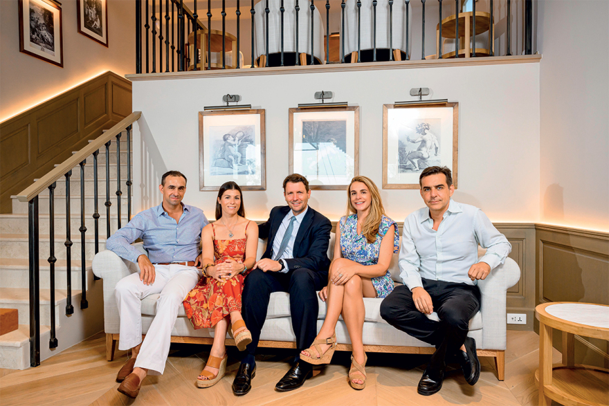 Φεραγκάμο - Κοκοτοί: Γκουρμέ μπίζνες στην Ελούντα