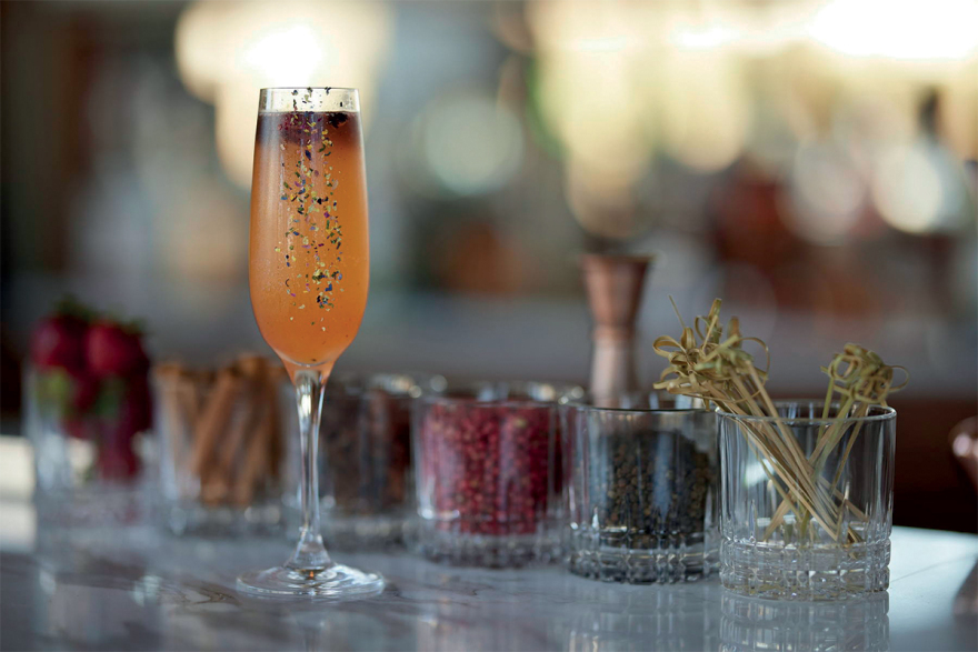 Φεραγκάμο - Κοκοτοί: Γκουρμέ μπίζνες στην Ελούντα