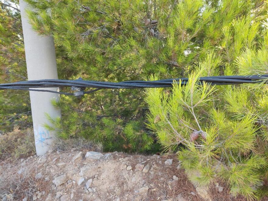 Επικίνδυνα καλώδια για πυρκαγιά στο Νταού Πεντέλης