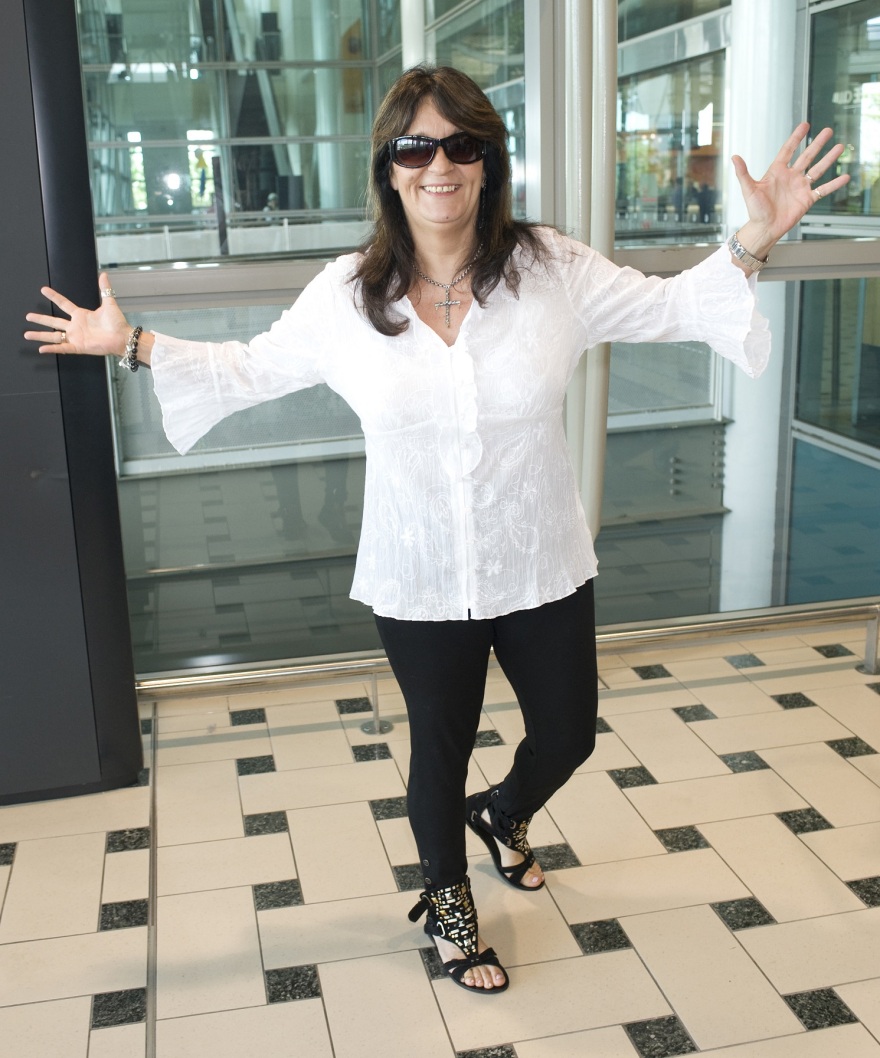 Σαμάνθα Φοξ: Η σύντροφος που έχασε από καρκίνο και ο γάμος που της άλλαξε τη ζωή