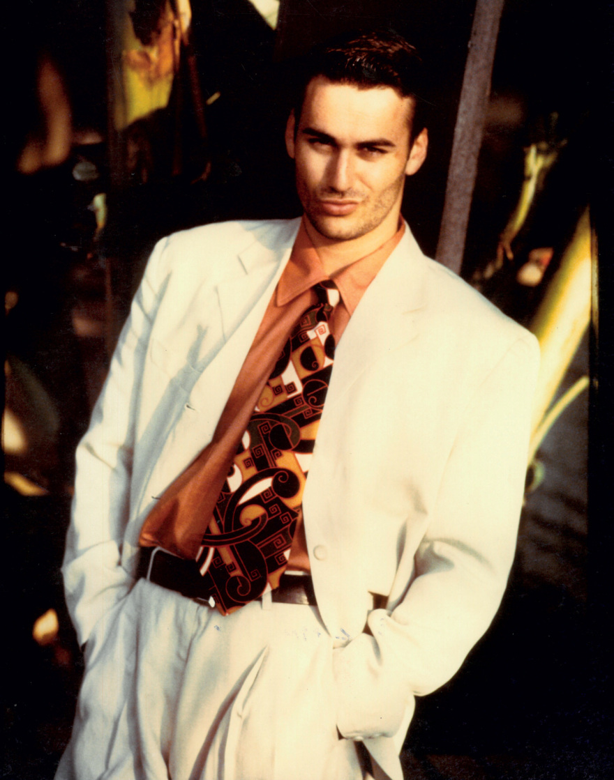 O Μάνος Βαμβούκης είναι η ψυχή των πάρτυ