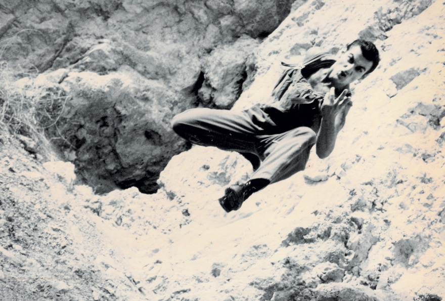 O Μάνος Βαμβούκης είναι η ψυχή των πάρτυ