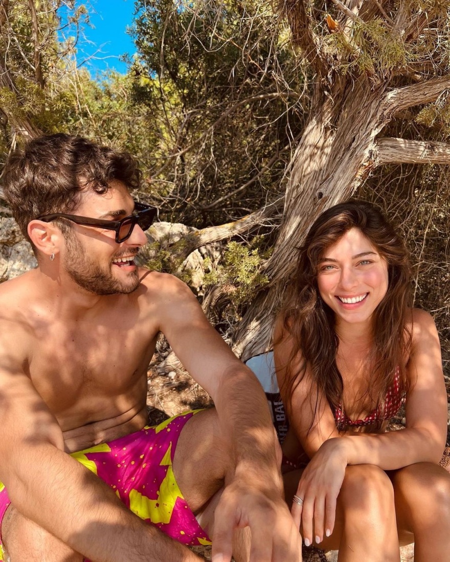 Η Γη της Ελιάς: Μαζί στα γυρίσματα, μαζί και στις διακοπές - Τι τρέχει με «Μυρτάλη» και «Αλέξη»;