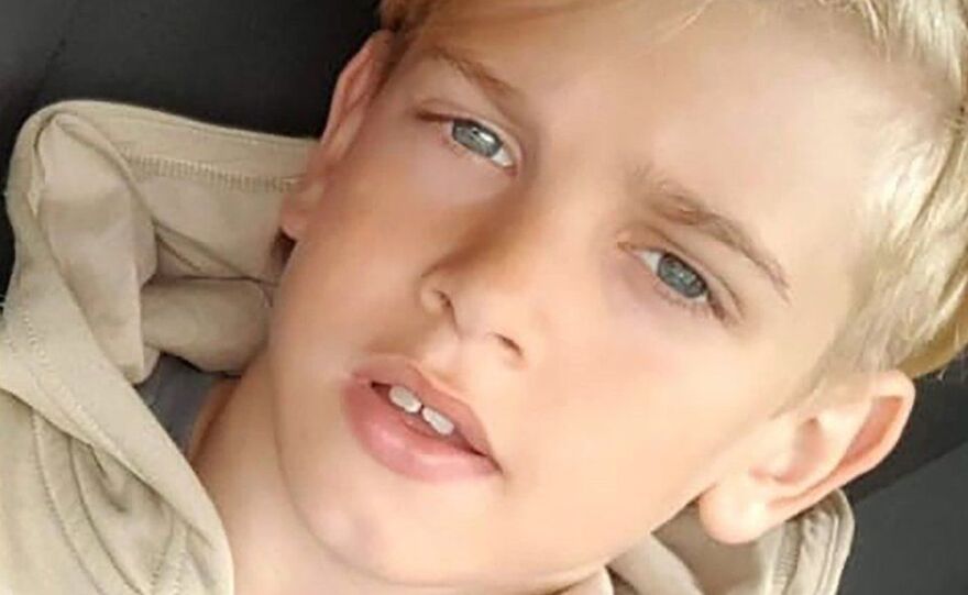 Θρίλερ με 12χρονο Βρετανό σε κώμα - Οι γιατροί θέλουν να τον αποσυνδέσουν, οι γονείς ζητούν μια ευκαιρία