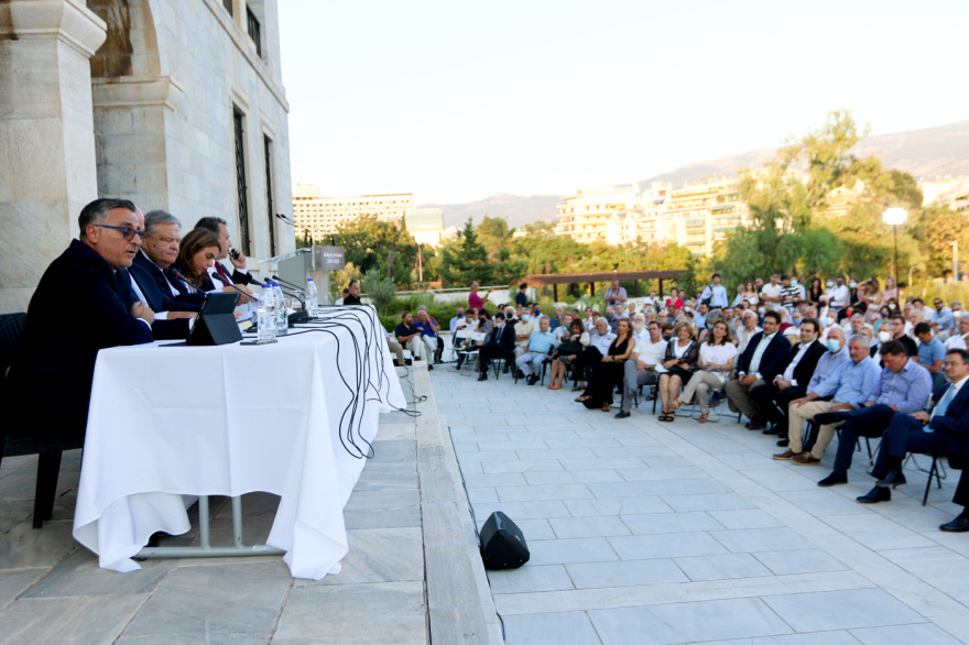 Μαρτυρίες Βενιζέλου: 6+1 ιστορίες από τις σκοτεινές μέρες των μνημονίων  