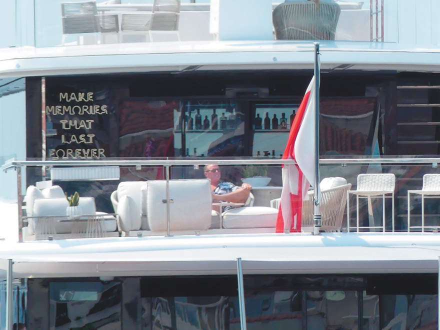 Οι billionaires ψηφίζουν Ελλάδα και αρμενίζουν με τις θαλαμηγούς τους 