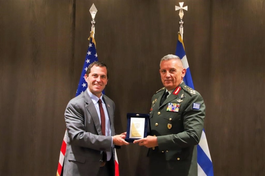 Aντιπροσωπεία του αμερικανικού Κογκρέσου στο ΓΕΕΘΑ