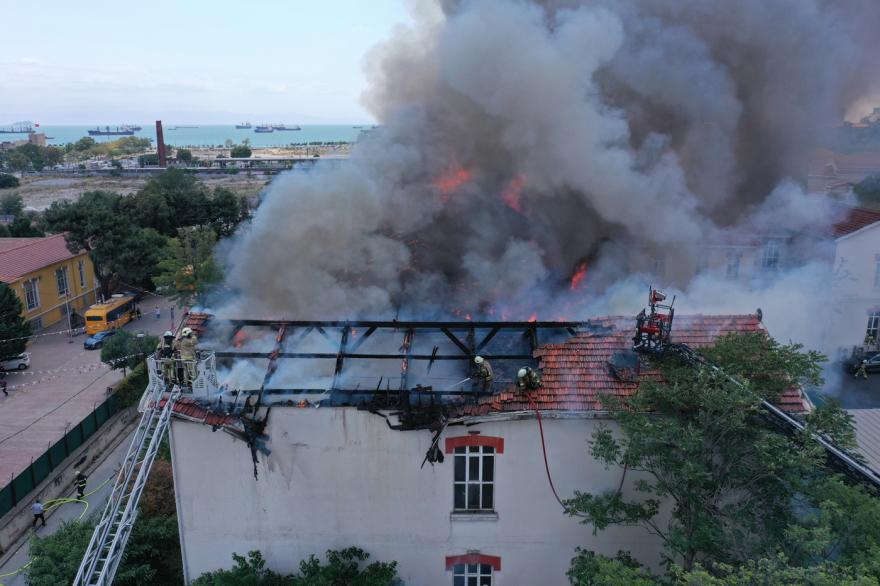 Πλήγμα για την ομογένεια η φωτιά στο ελληνικό νοσοκομείο στην Κωνσταντινούπολη