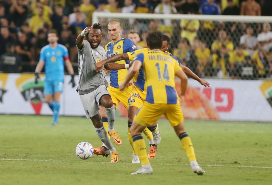 Conference League, Μακάμπι Τελ Αβίβ - Άρης 2-0: Πάλευε μόνος του ο Κουέστα