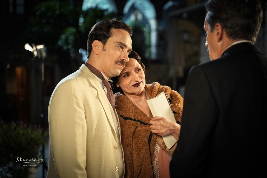 Φλόγα και άνεμος: Ο θυελλώδης έρωτας του Γεωργίου Παπανδρέου και της Κυβέλης έγινε σειρά στην EΡΤ