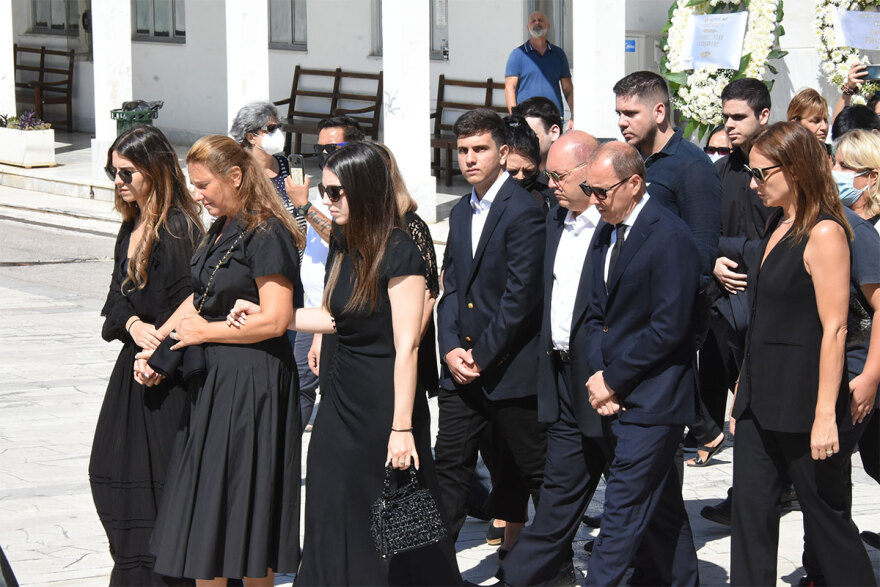 Σταύρος Ψυχάρης: Το τελευταίο αντίο - Δείτε βίντεο και φωτογραφίες