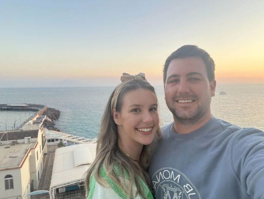 Μύκονος: Ο ιδιοκτήτης του εστιατορίου με τα «χρυσά καβουροπόδαρα» απαντά για... τα στρείδια: Οι influencers θέλουν δωρεάν γεύμα