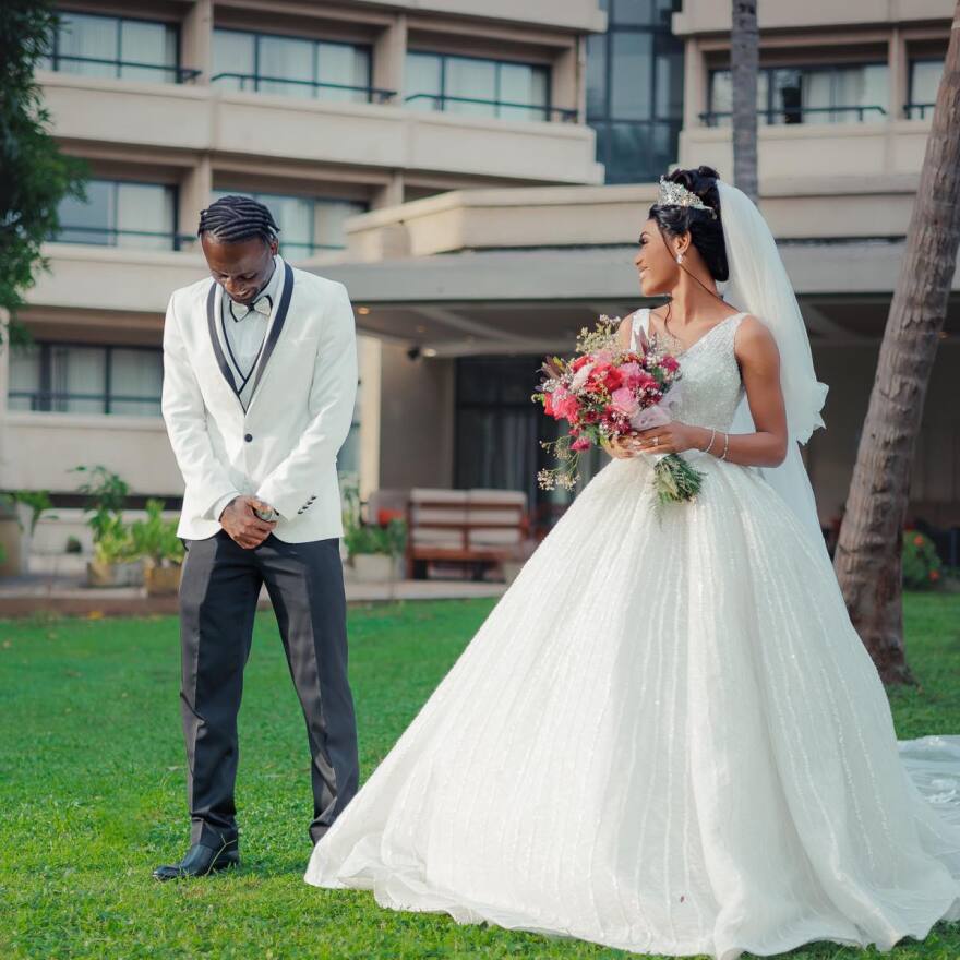 Ποδοσφαιριστής της Μάλμε έχασε τον γάμο του και έστειλε τον αδελφό του - Δείτε φωτογραφίες 