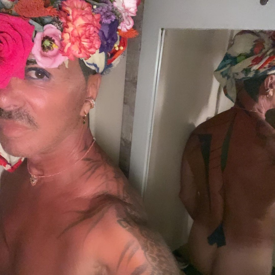 Λάκης Γαβαλάς: Έγινε 70 και το γιόρτασε στην Πάρο